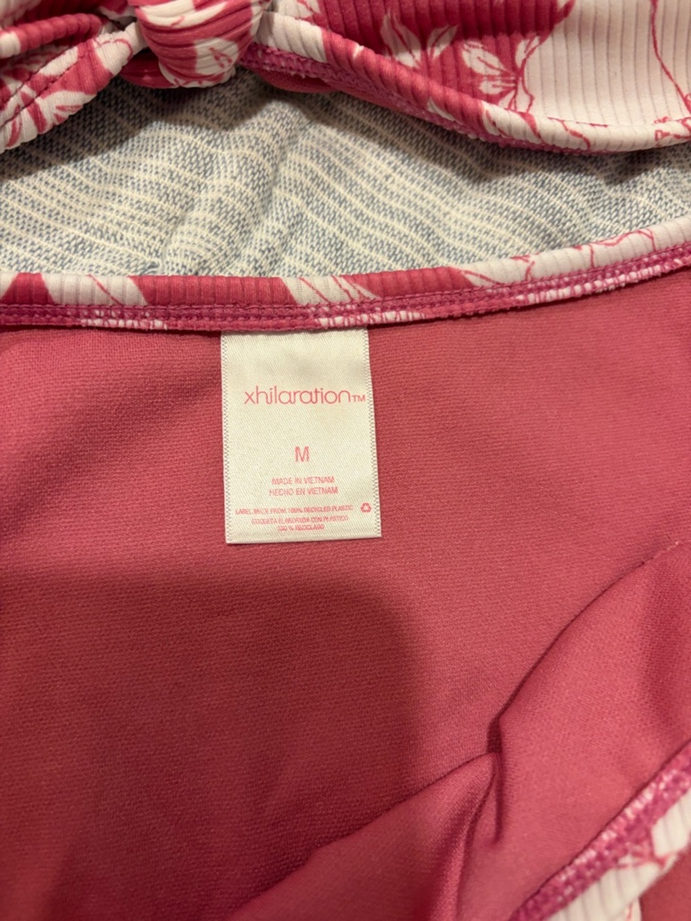 Xhilaration Floral Two-Piece Bikini Set in Rose and White New - Picture 3 of 6